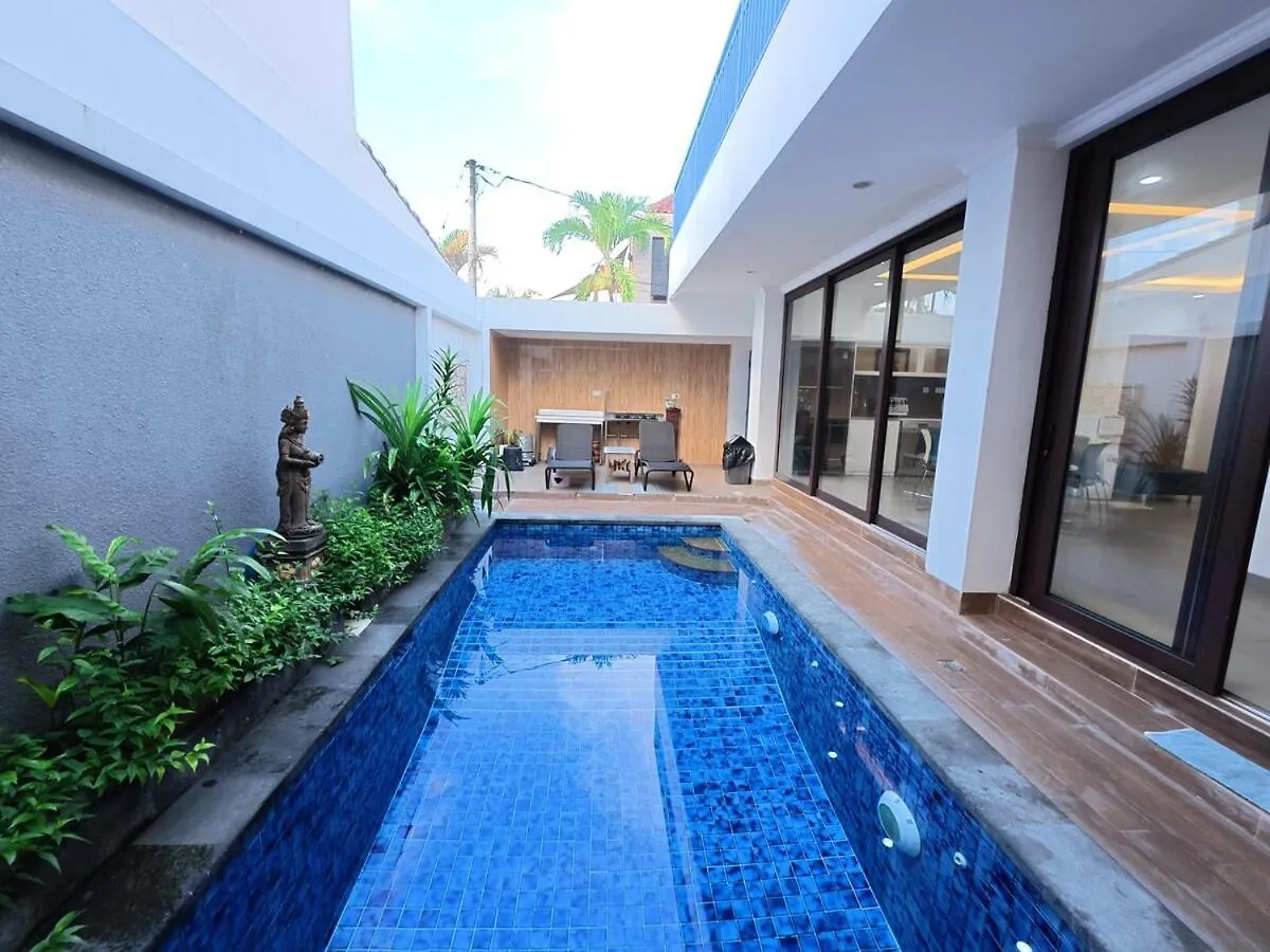 Villa Mimi Mesari, Kerobokan Seminyak   Seminyak (Bali)